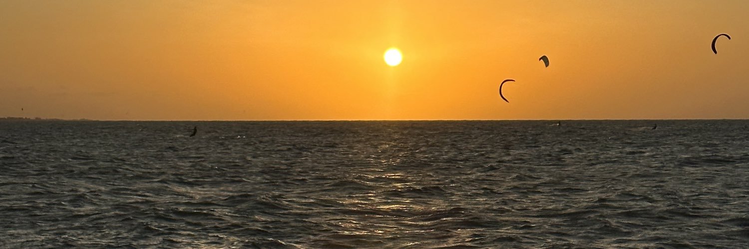 aagorapronto's profile banner image