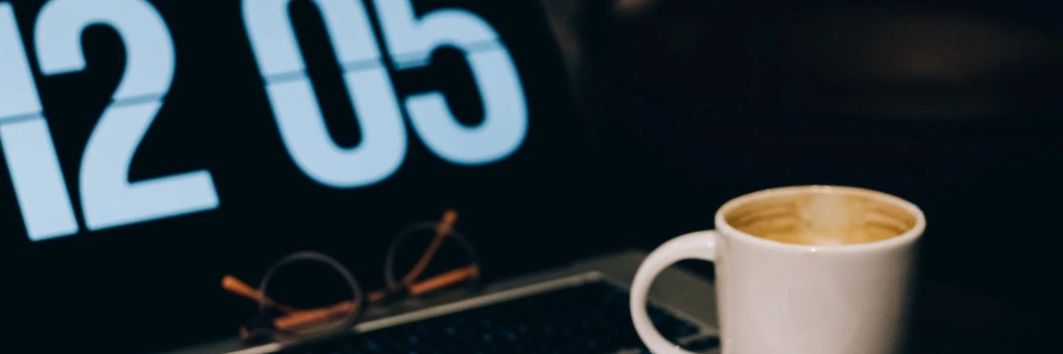 21ESMIRNA's profile banner image
