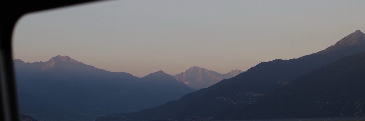 vikaniska's profile banner image