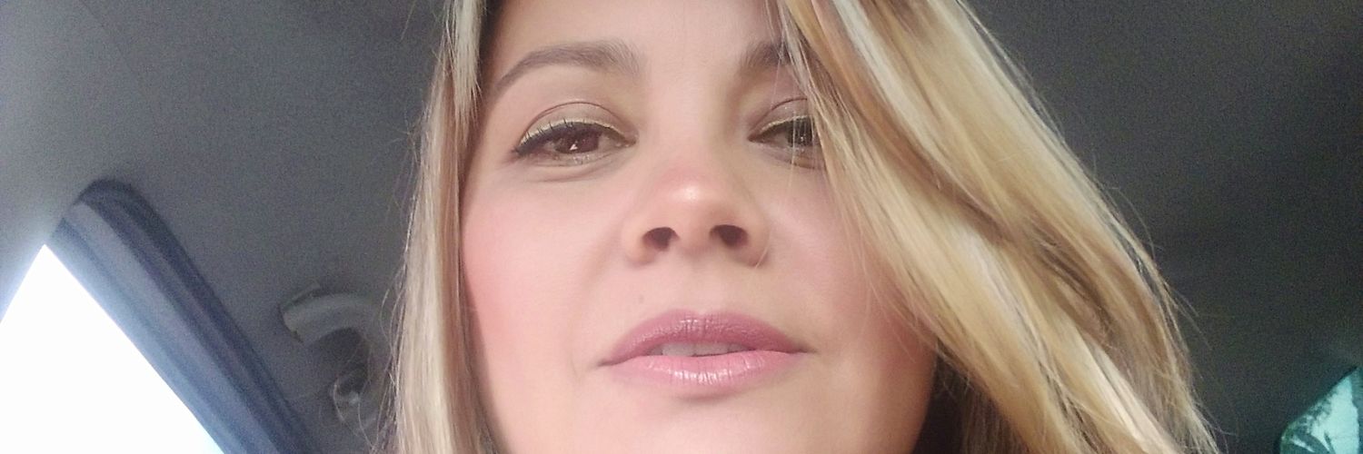 LAURAGOMEZRO's profile banner image