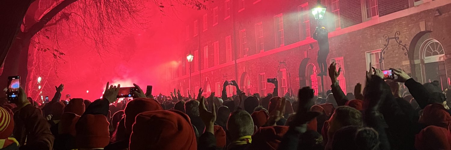 Mae ❤️💛 banner