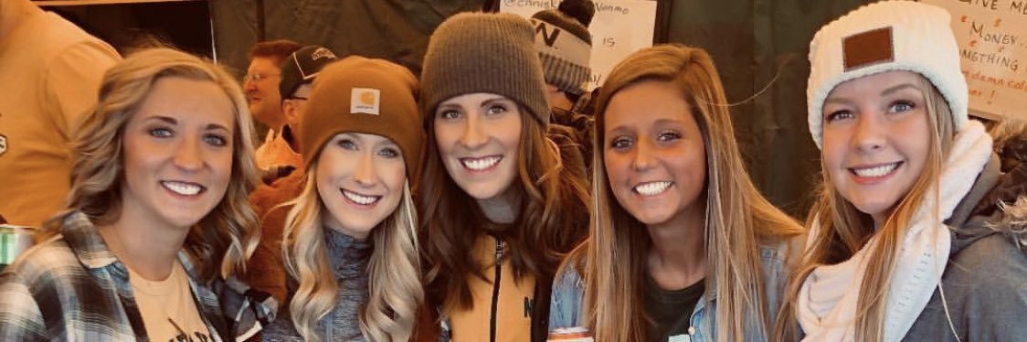 Hallieann77's profile banner image