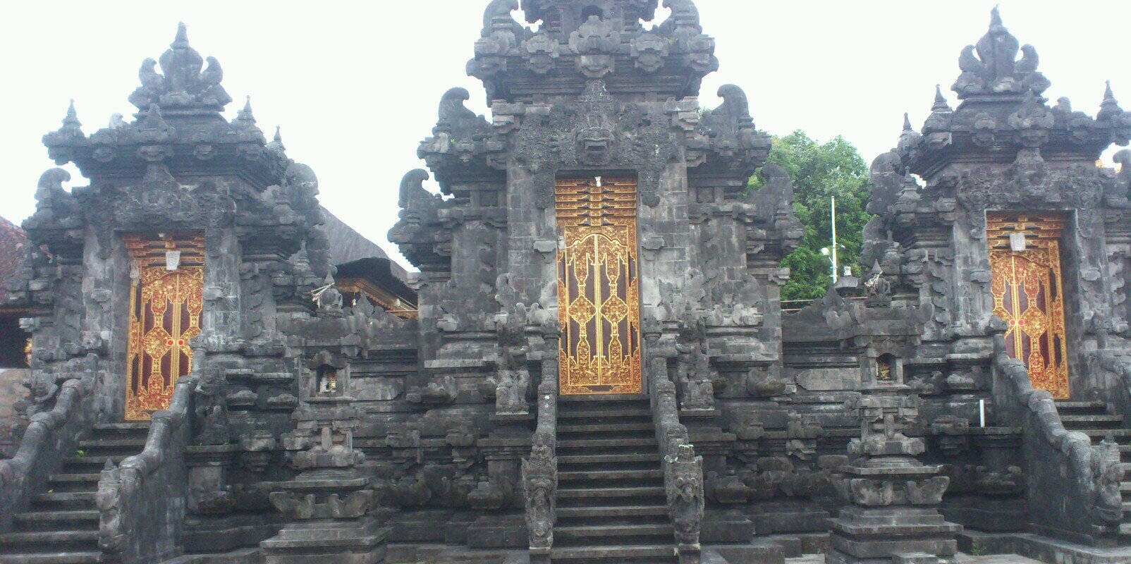 ariksuputra's profile banner image