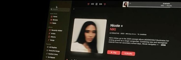 eyxshh's profile banner image