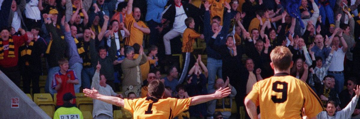 Livingston Retro banner