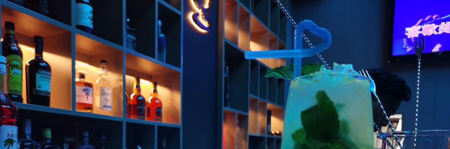lins_0571's profile banner image