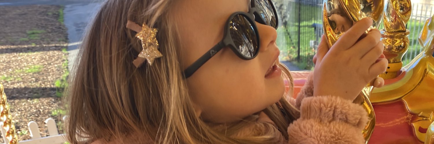 HarrietOlive's profile banner image