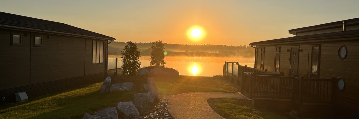 Debekindcalm's profile banner image