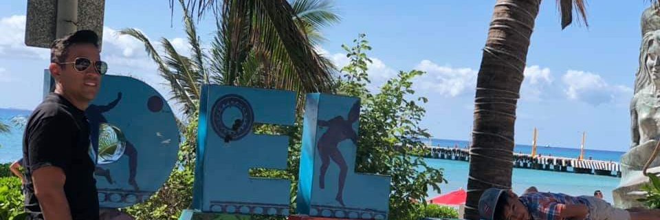 caye2000's profile banner image