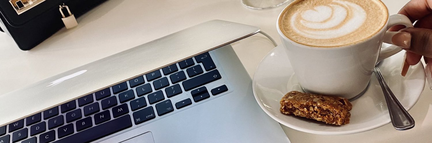 Molly Vanessa👩🏽‍💻 banner