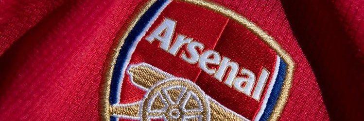 G banner