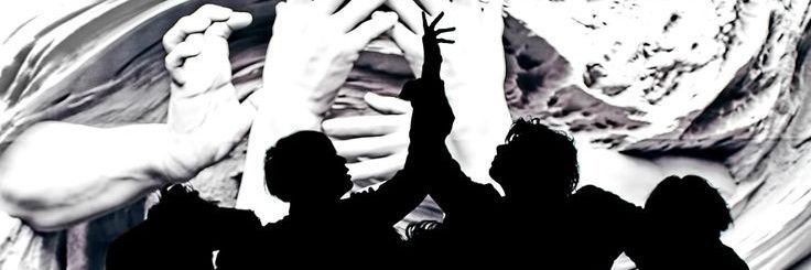 𝐏 banner