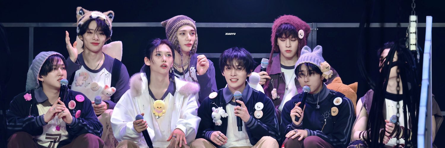 Misteeza is seeing SKZ🎉 banner