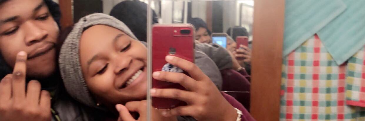 1_tonee's profile banner image