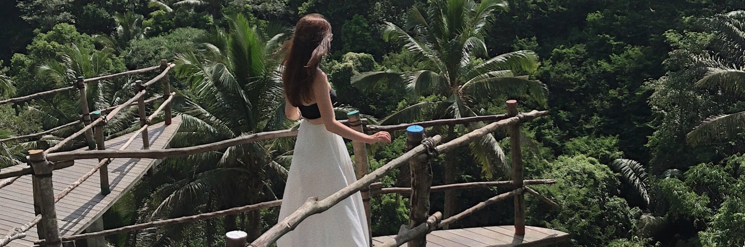 elinavpx's profile banner image
