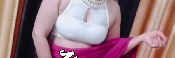 Hot Model Kanika Profile Banner