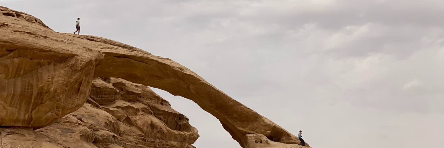 q5e_0's profile banner image