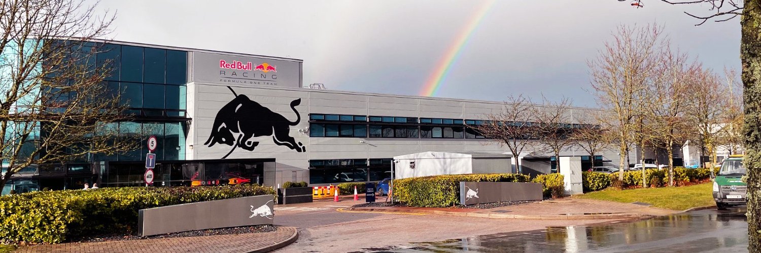 Red Bull Racing ˢᶦᵐᵘˡᵃᵈᵒ banner