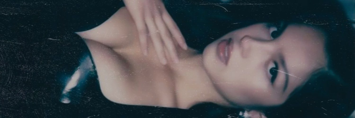 emscarolz's profile banner image