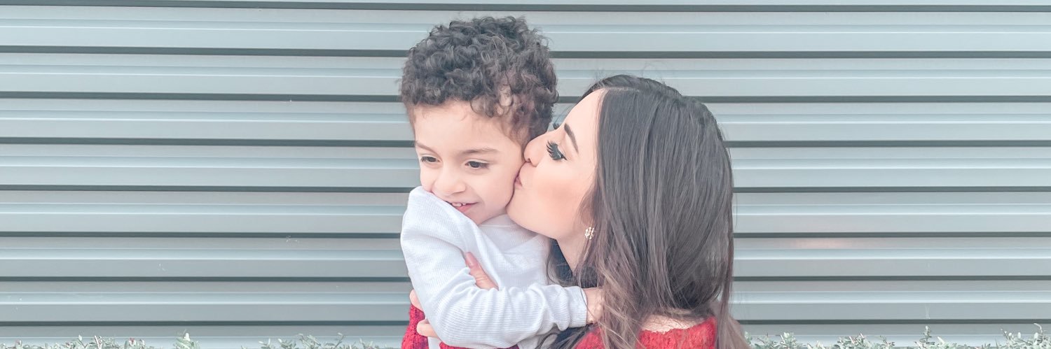 aleedanielle's profile banner image