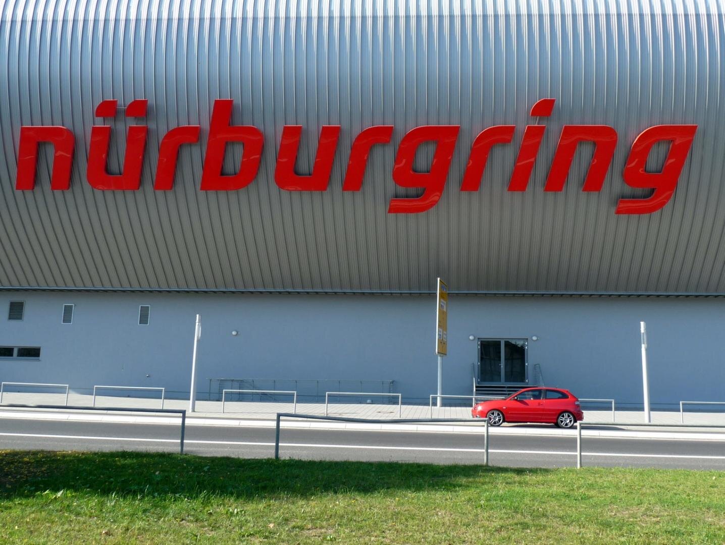 davcupra's profile banner image