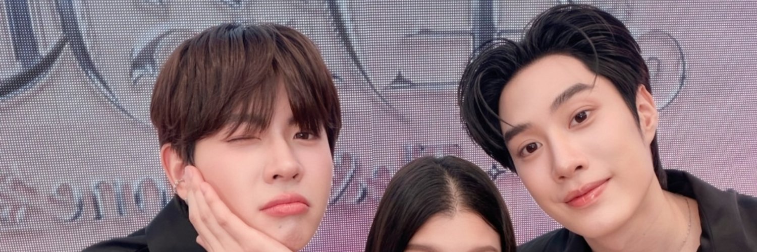 lee2H0415's profile banner image