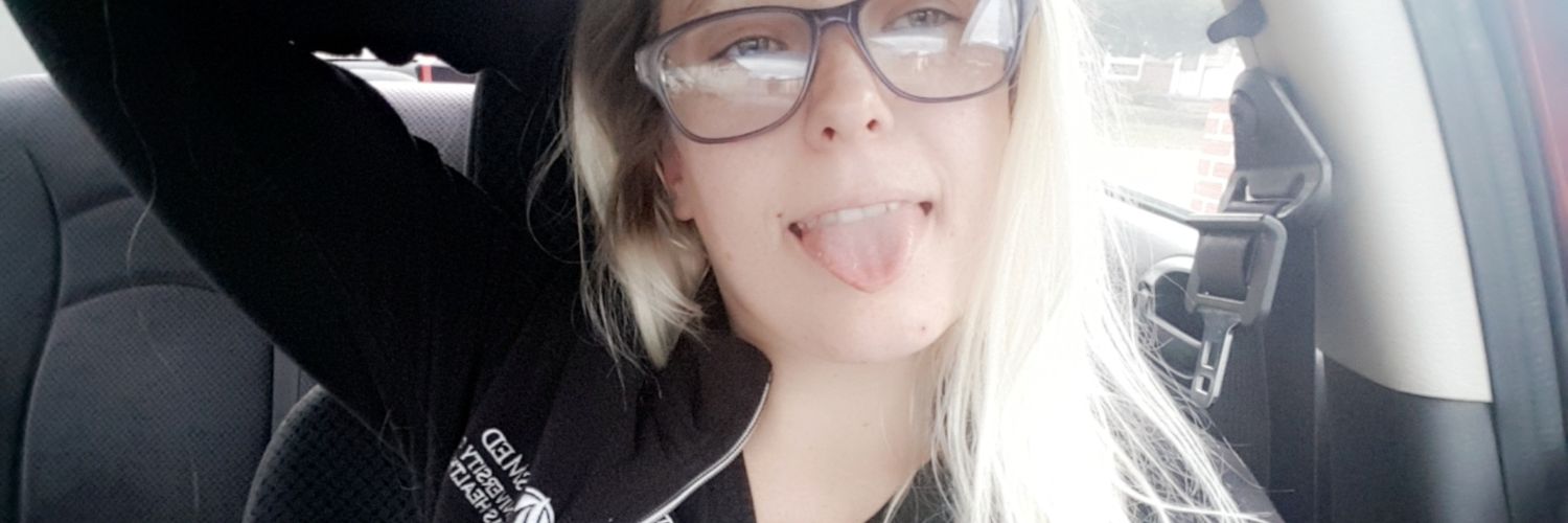 em_cakes's profile banner image