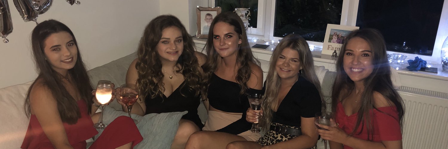 eviereddd's profile banner image