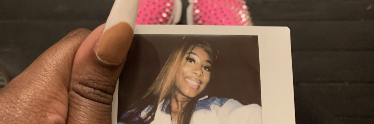 Hey___minnie's profile banner image