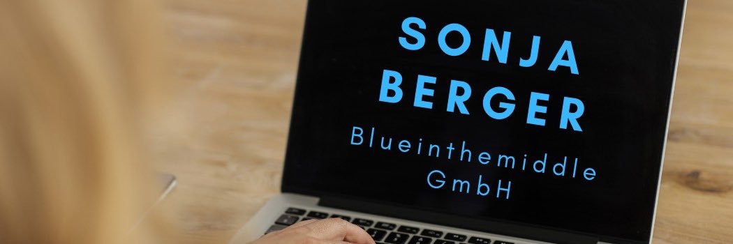 blueinthemiddle's profile banner image