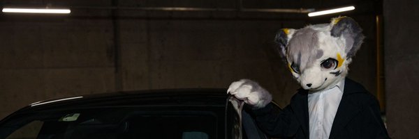 Huze_Shadow Profile Banner