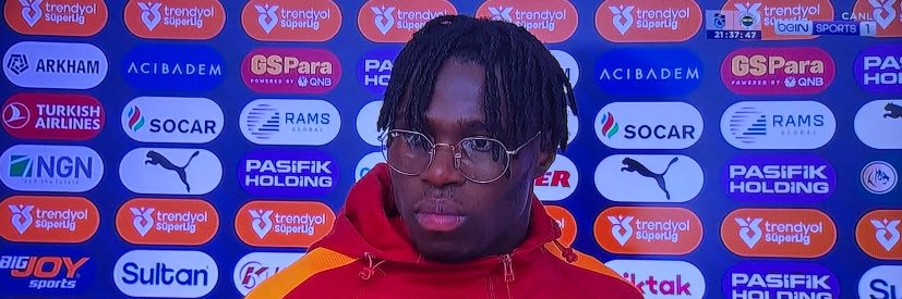 cosmo in charge banner