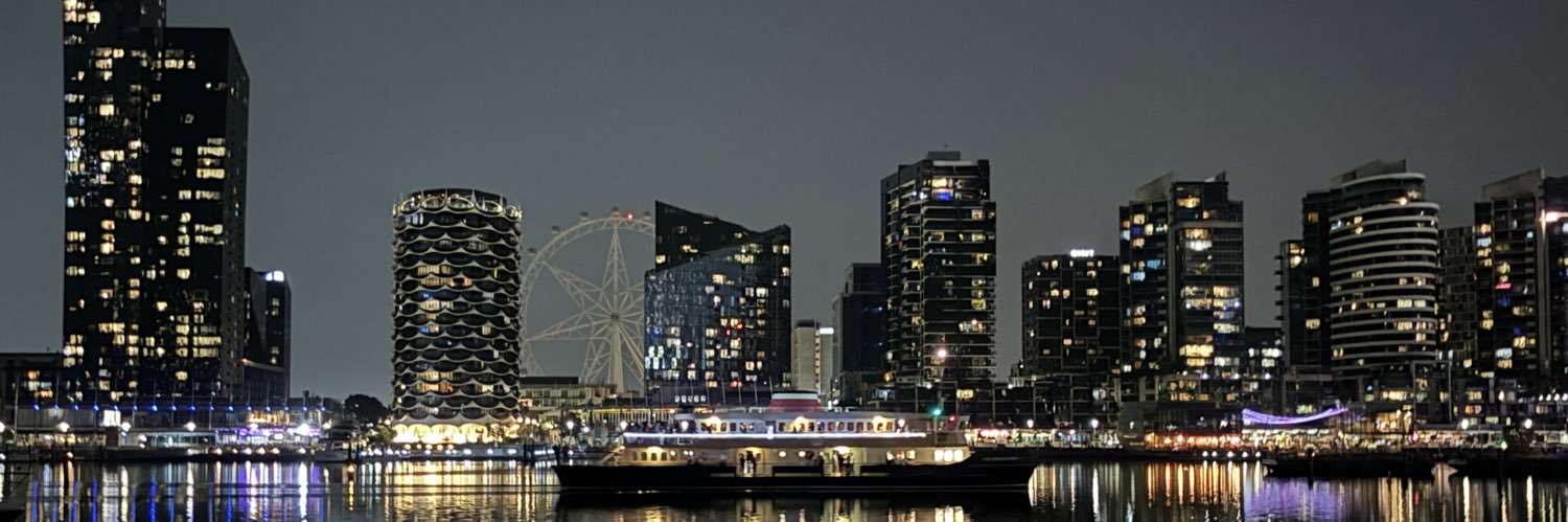 老姨看世界 banner