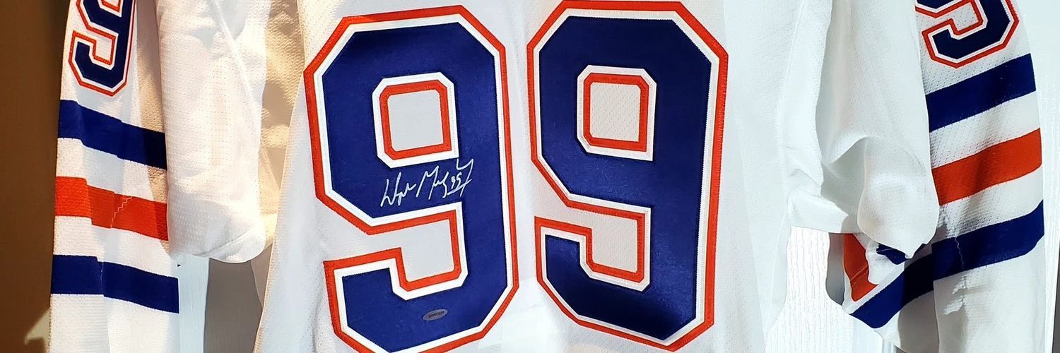 99 Forever Podcast 🎙🏒 banner