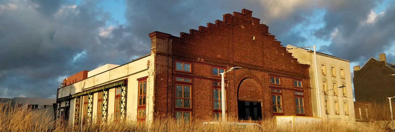 Le Hangar Zéro banner