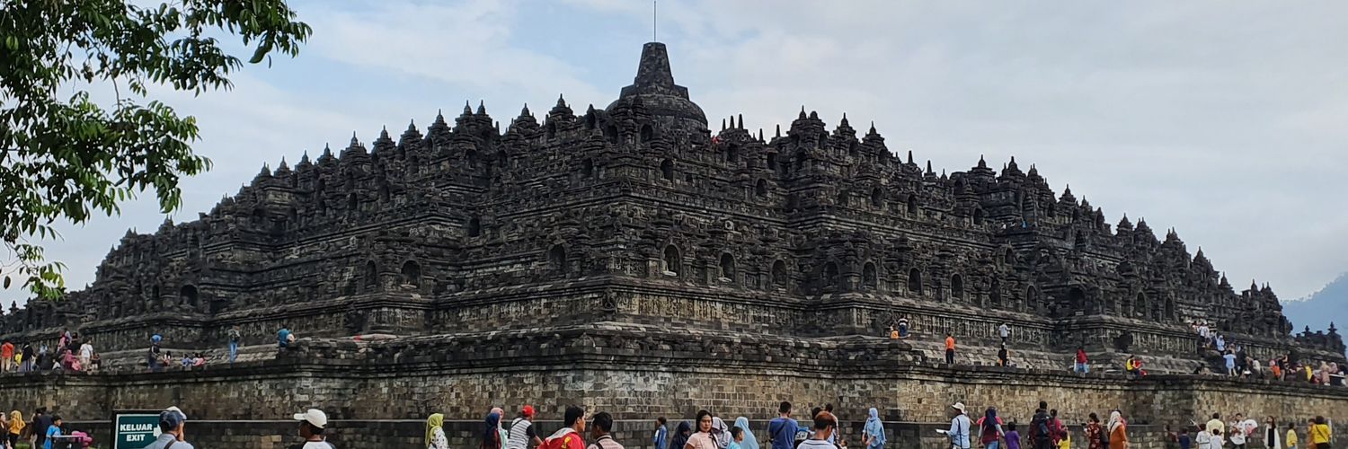 ubermunster's profile banner image