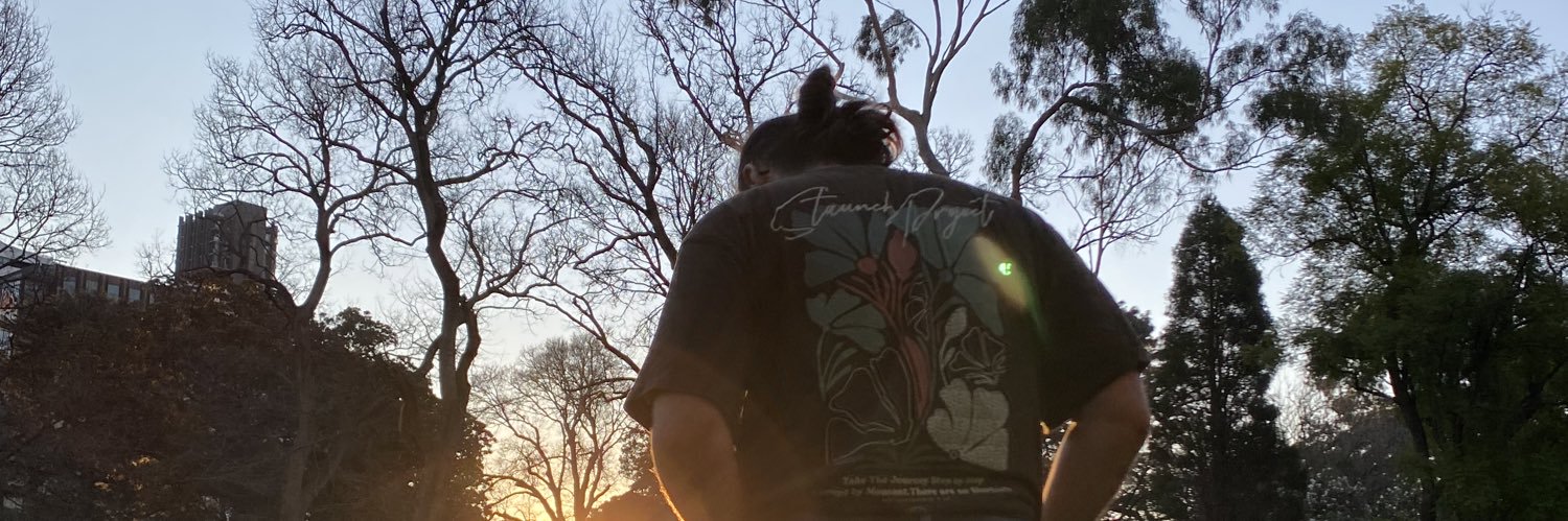 isakorr's profile banner image