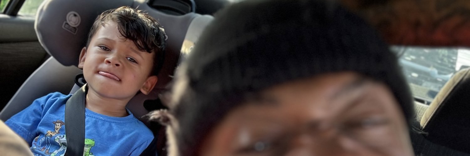 Ya Fav Naybahood Bald Guy 🐻 banner