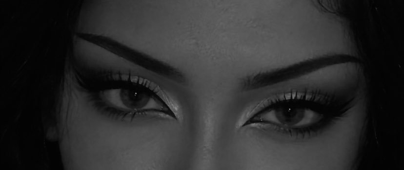 lhellusion's profile banner image