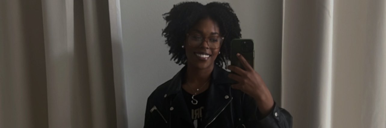 little-finger💸 banner