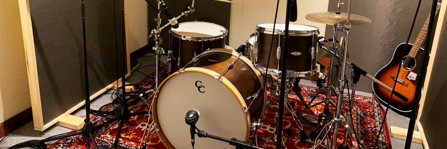 HELLO DOLLY STUDIO banner