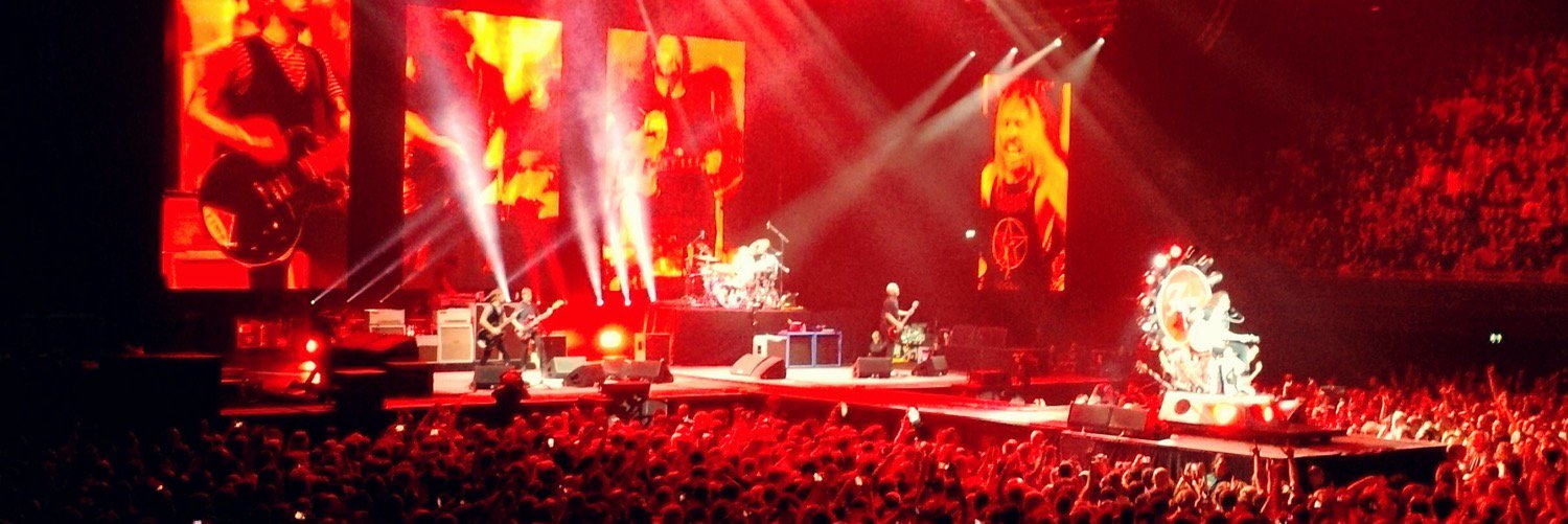 DeviantBlonde banner