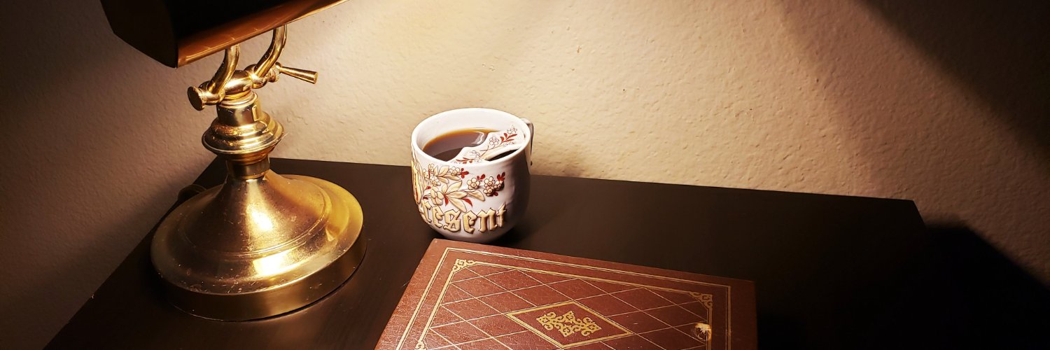 Countess Sappho 💜🦇📜 banner