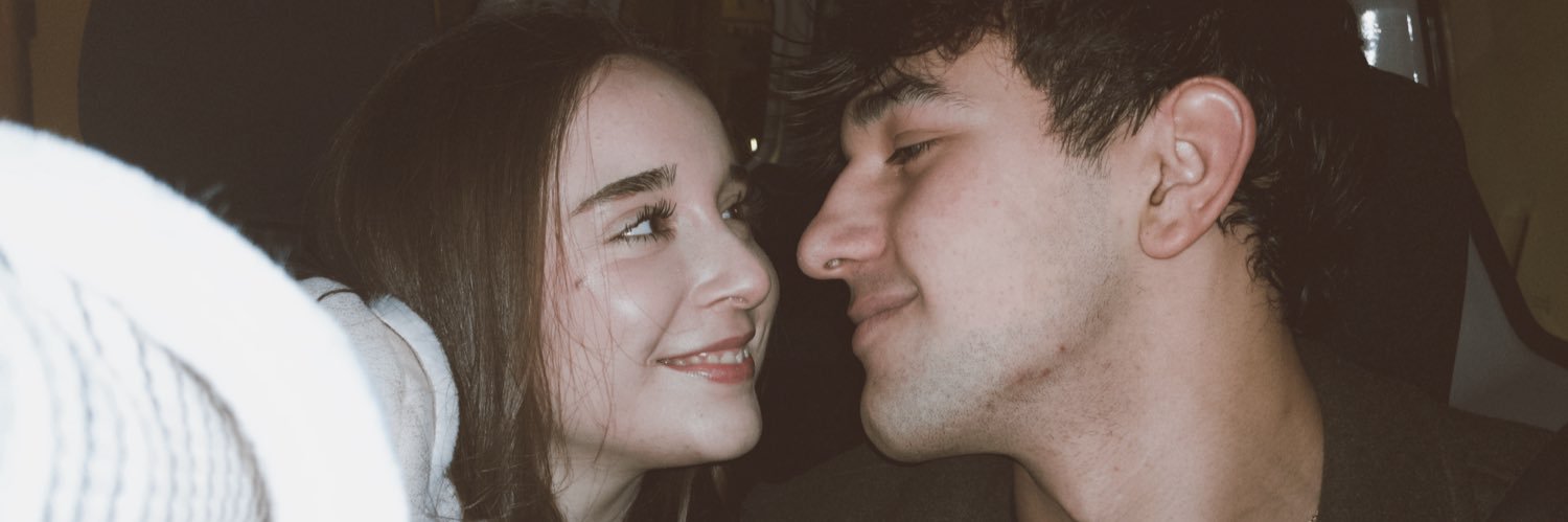 deliaa🌙 banner