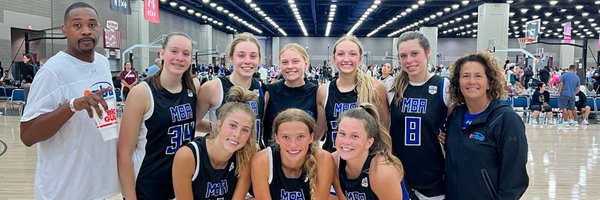 DesmitJosie Profile Banner