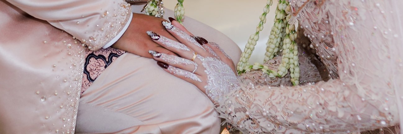 astarini47's profile banner image
