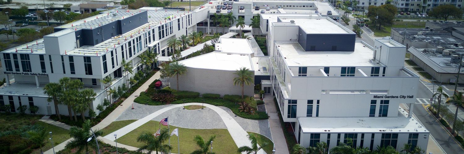 Mayor Rodney Harris banner