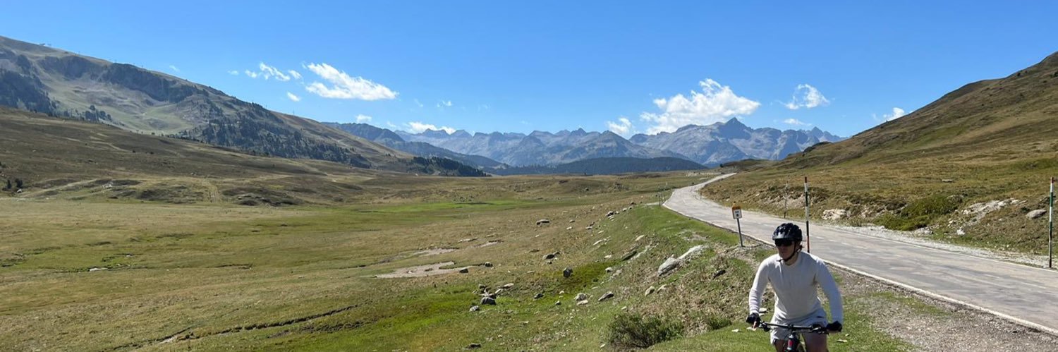 Billy Richards banner