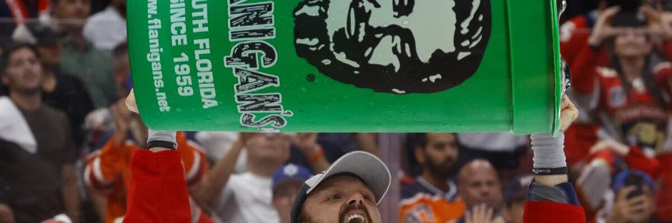 Locked On Back-To-Back Stanley Cup Champions banner