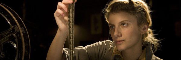 The projectionist woman Profile Banner